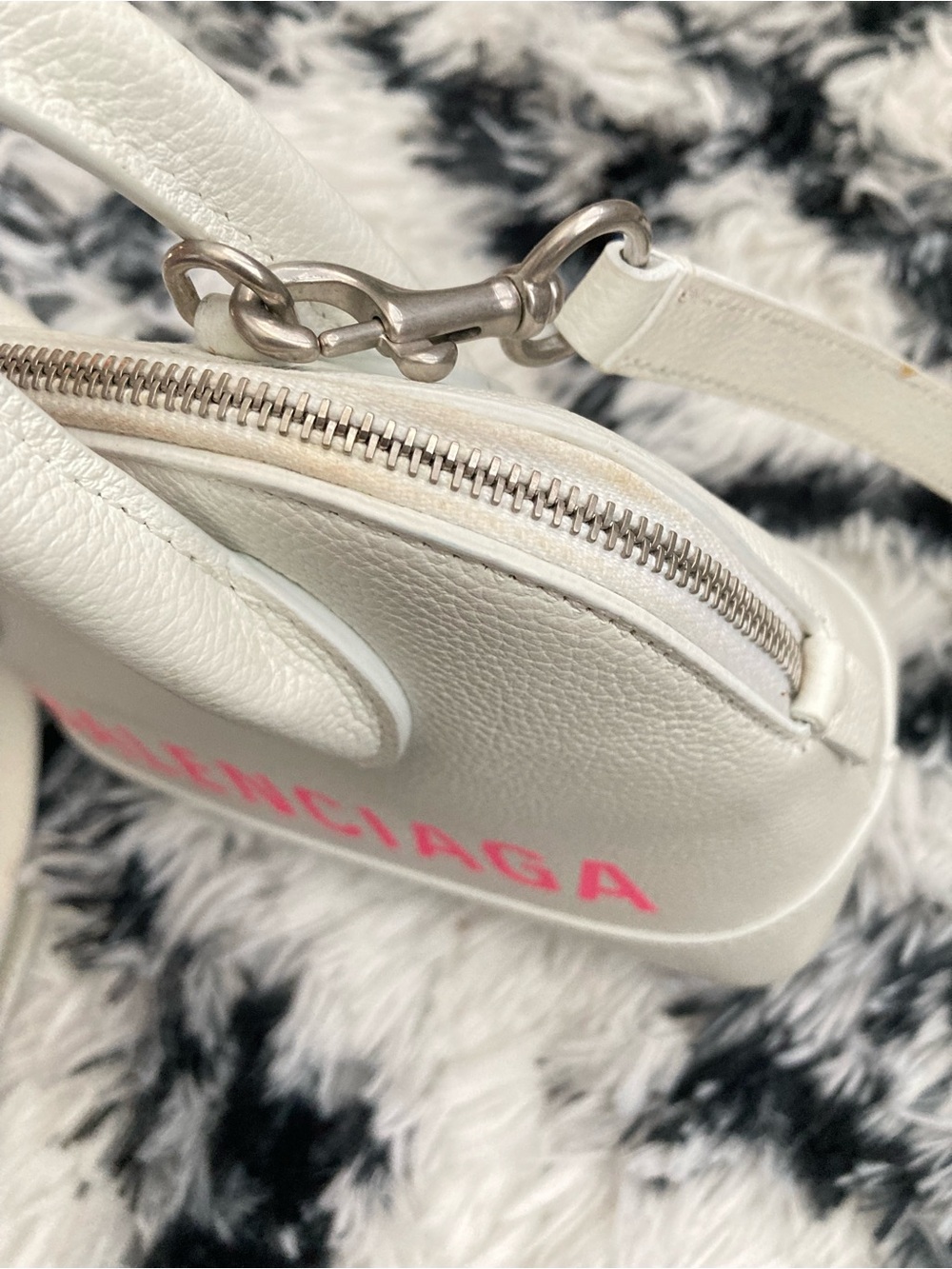 Balenciaga Cream Leather Mini Top-Handle Bag with Pink Logo - Picture 11 of 13